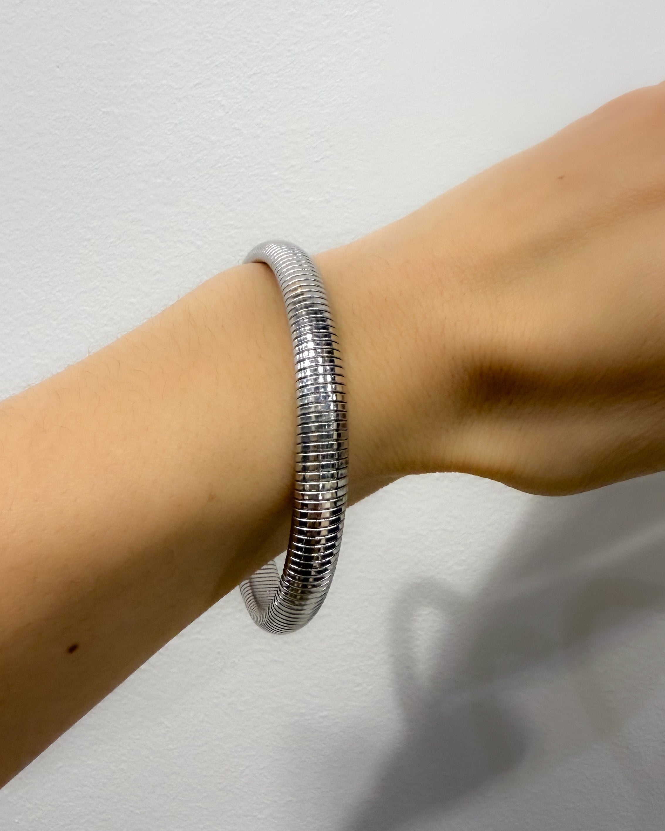Medium Silver Elastic Bracelet