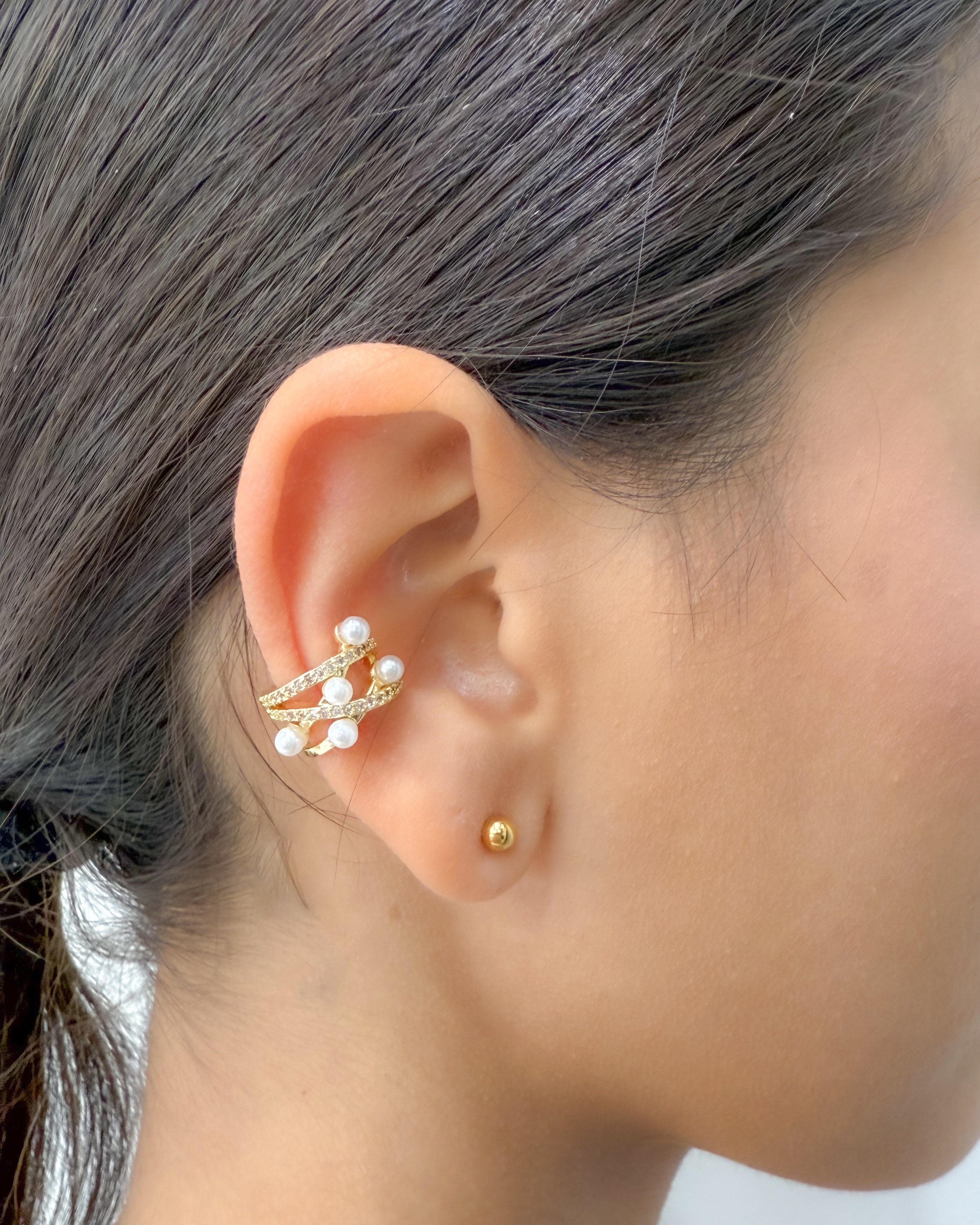 Pearls Ear Cuff