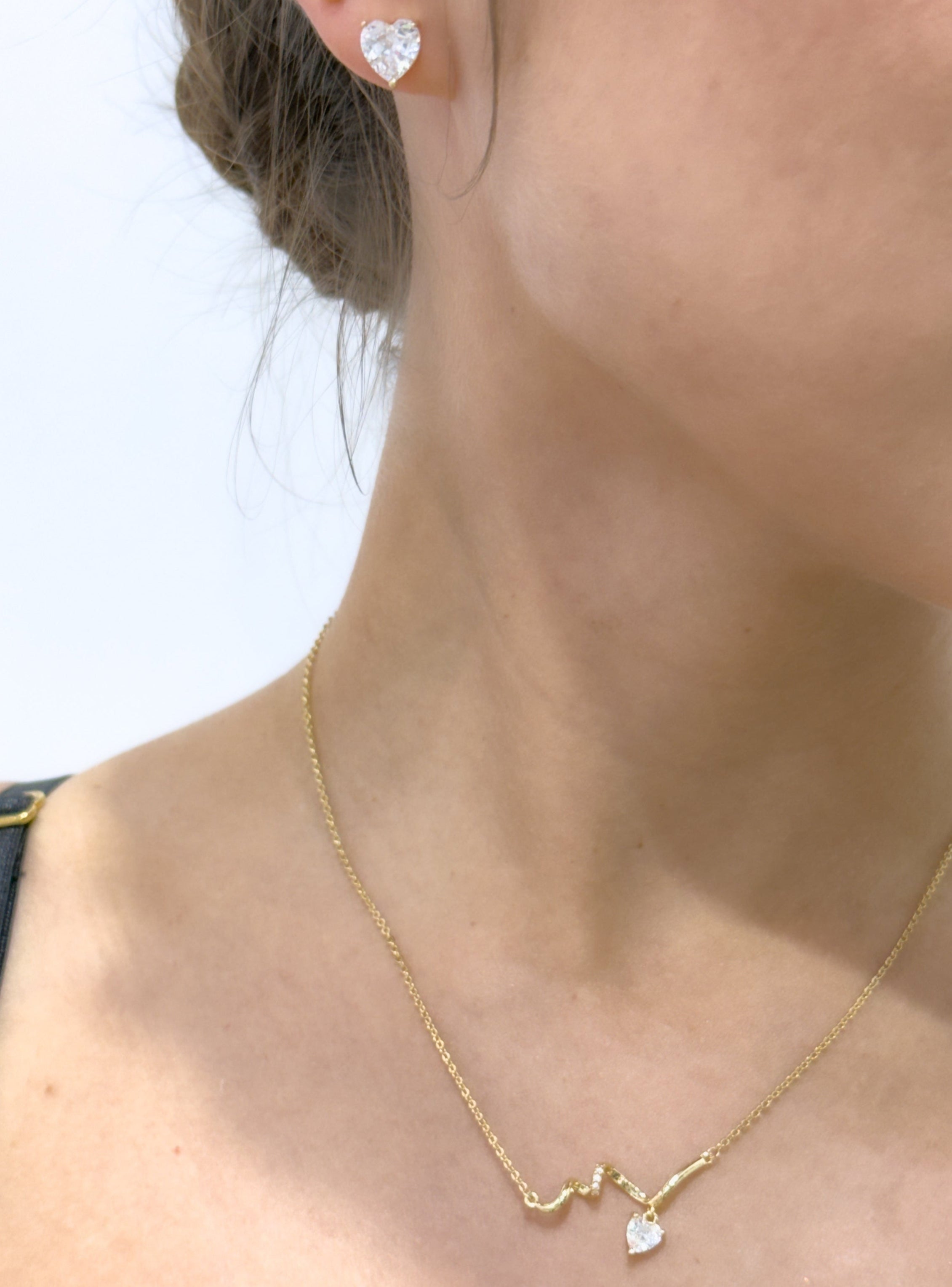 Curve Heart Necklace