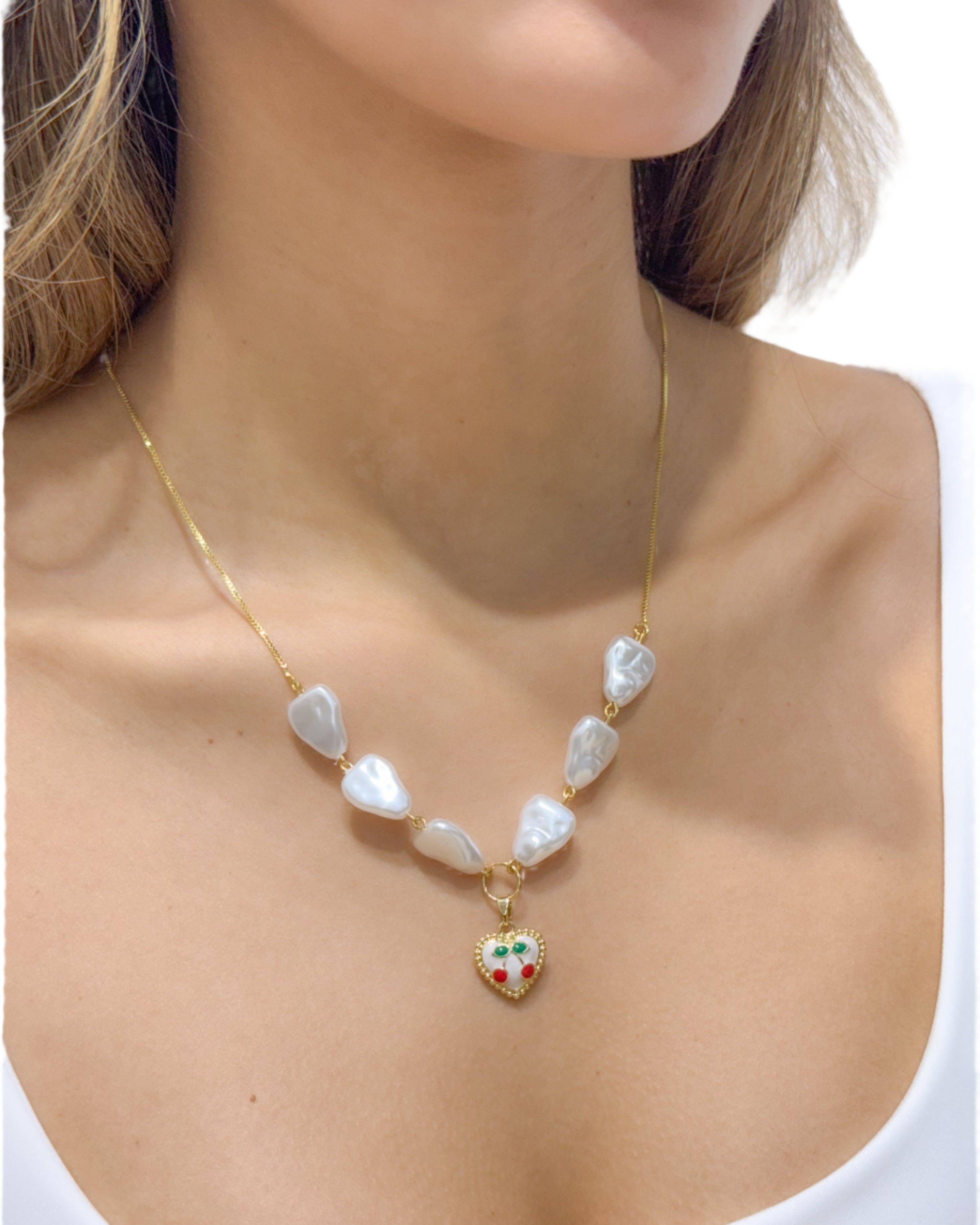 Six Pearls Necklace
