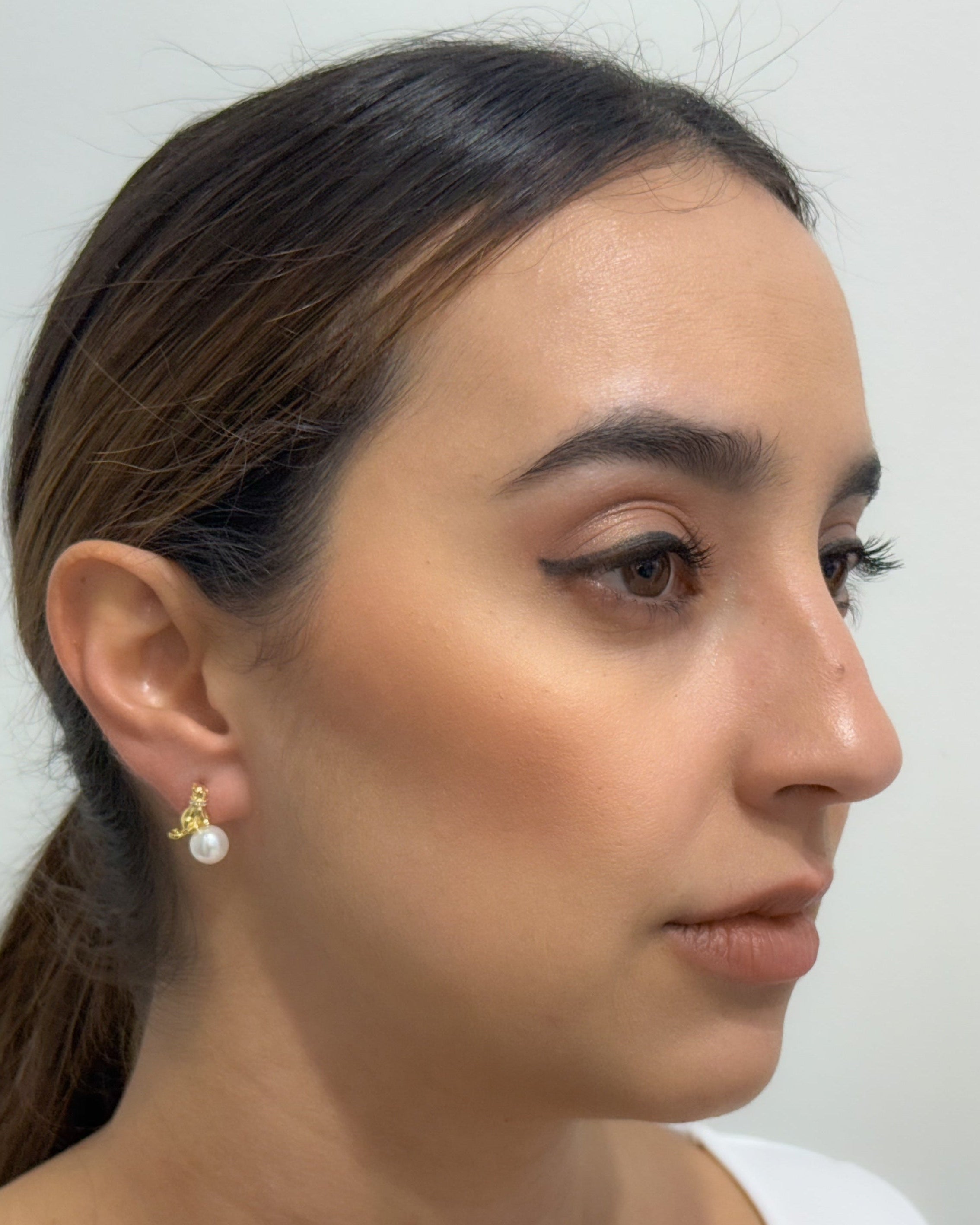 Tiger and pearl Earrings